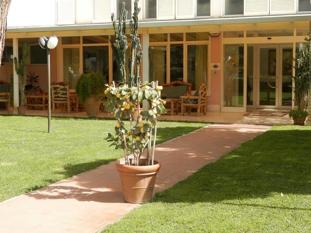 Hotel Il Caravaggio Marina di Pietrasanta Εξωτερικό φωτογραφία